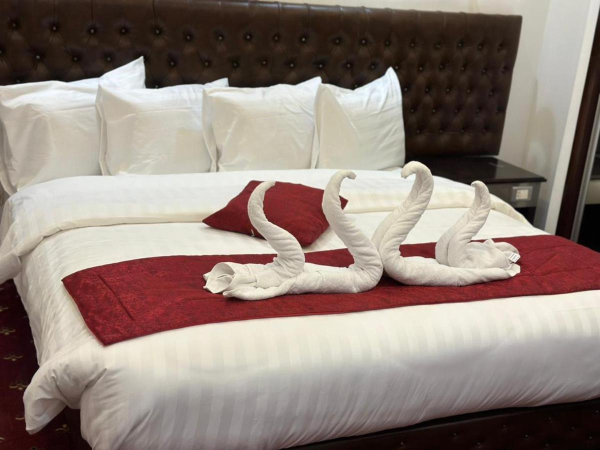 Madison Hotel Amman Buitenkant foto
