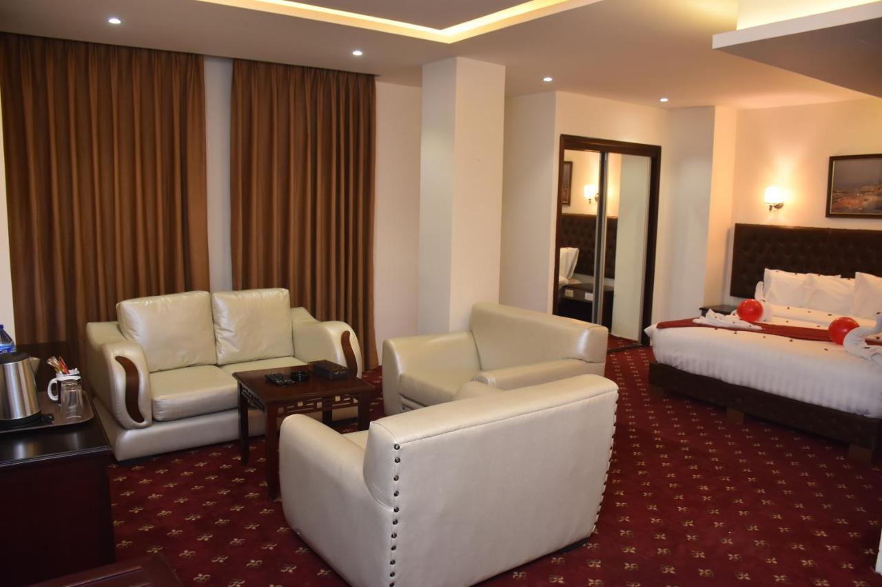 Madison Hotel Amman Buitenkant foto