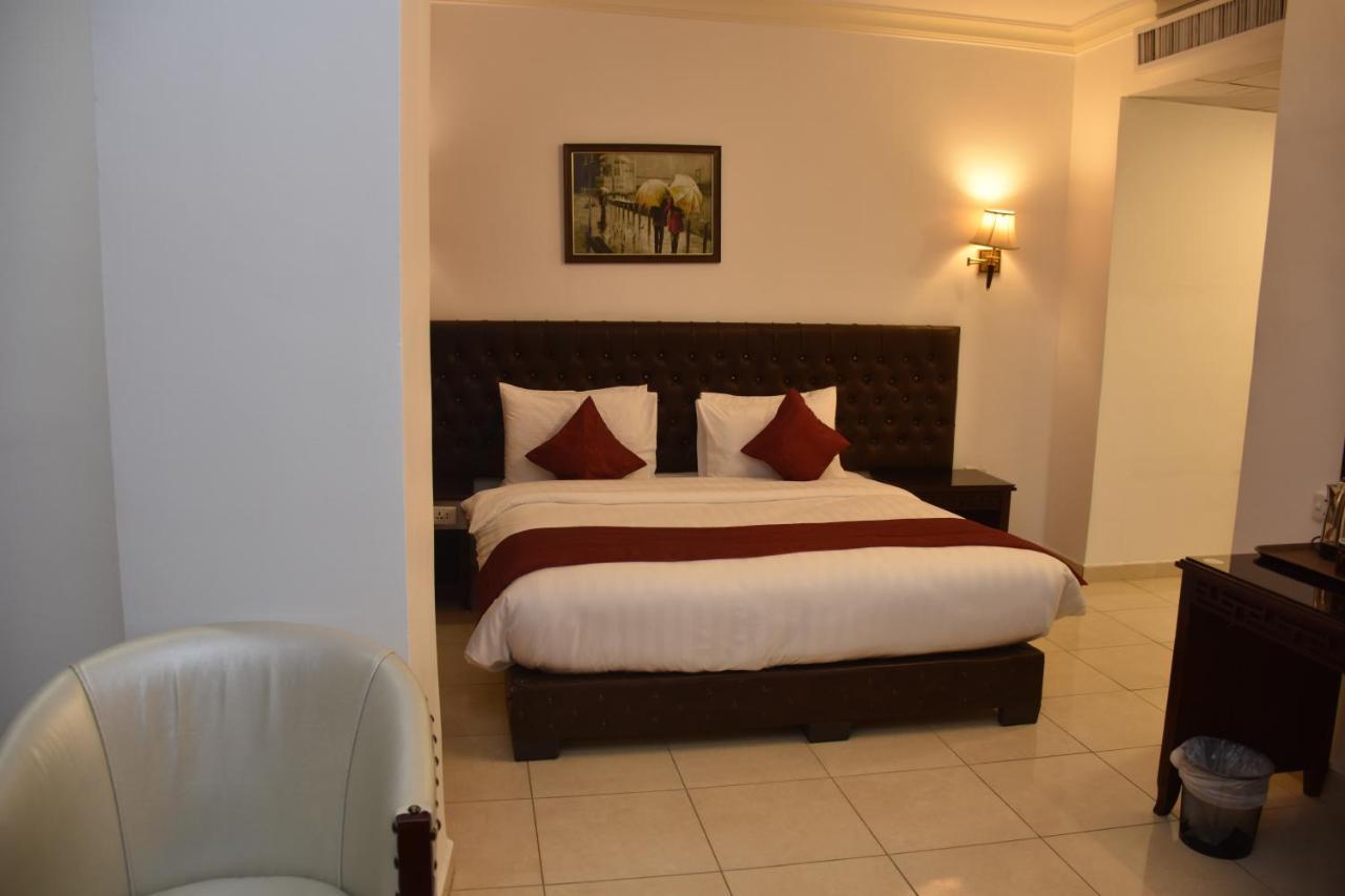 Madison Hotel Amman Buitenkant foto