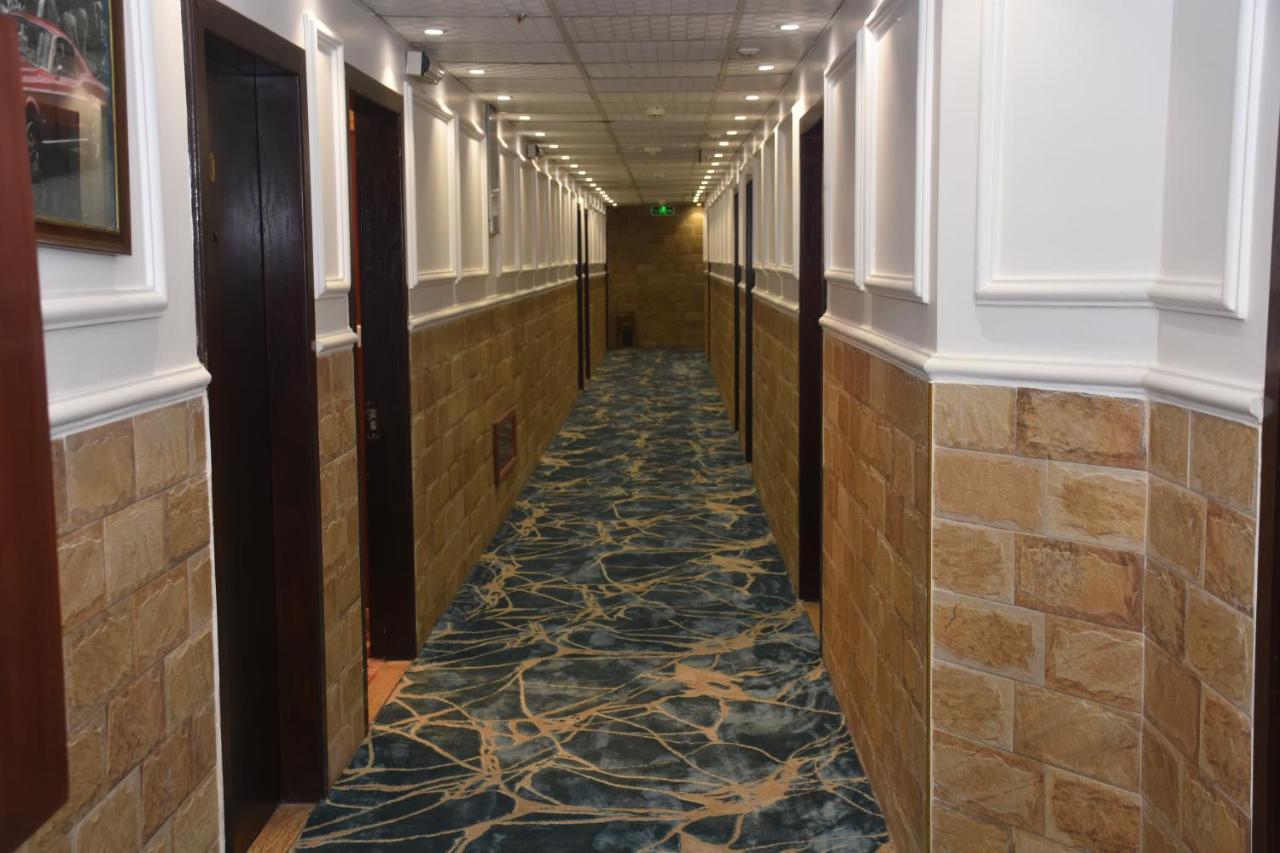Madison Hotel Amman Buitenkant foto
