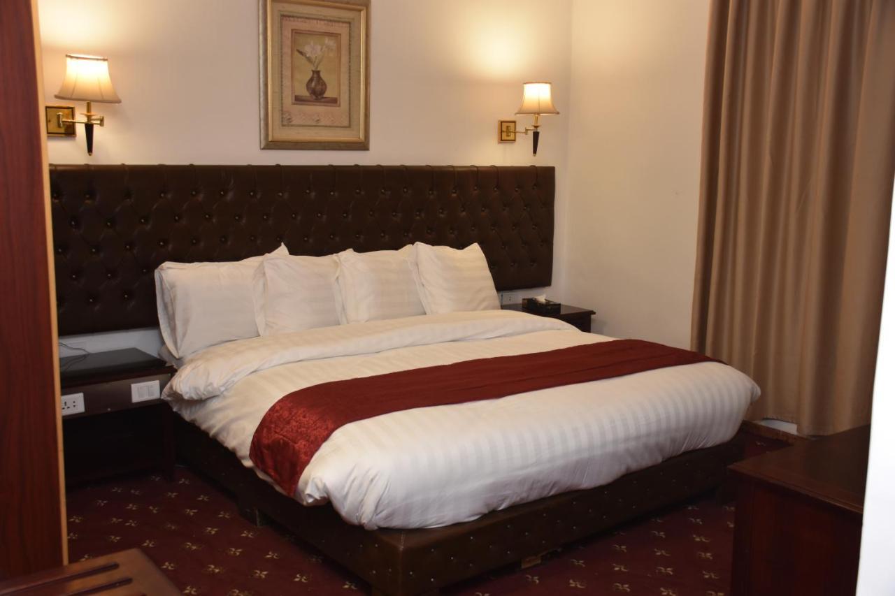 Madison Hotel Amman Buitenkant foto