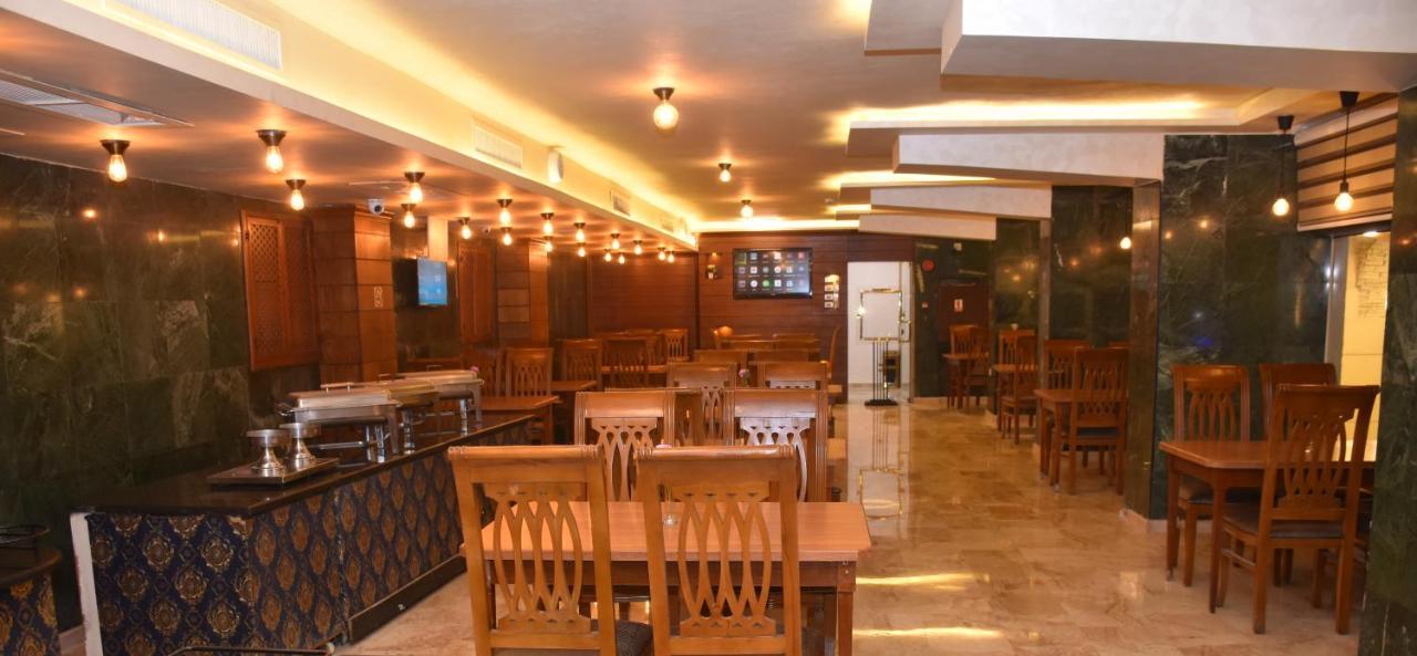 Madison Hotel Amman Buitenkant foto