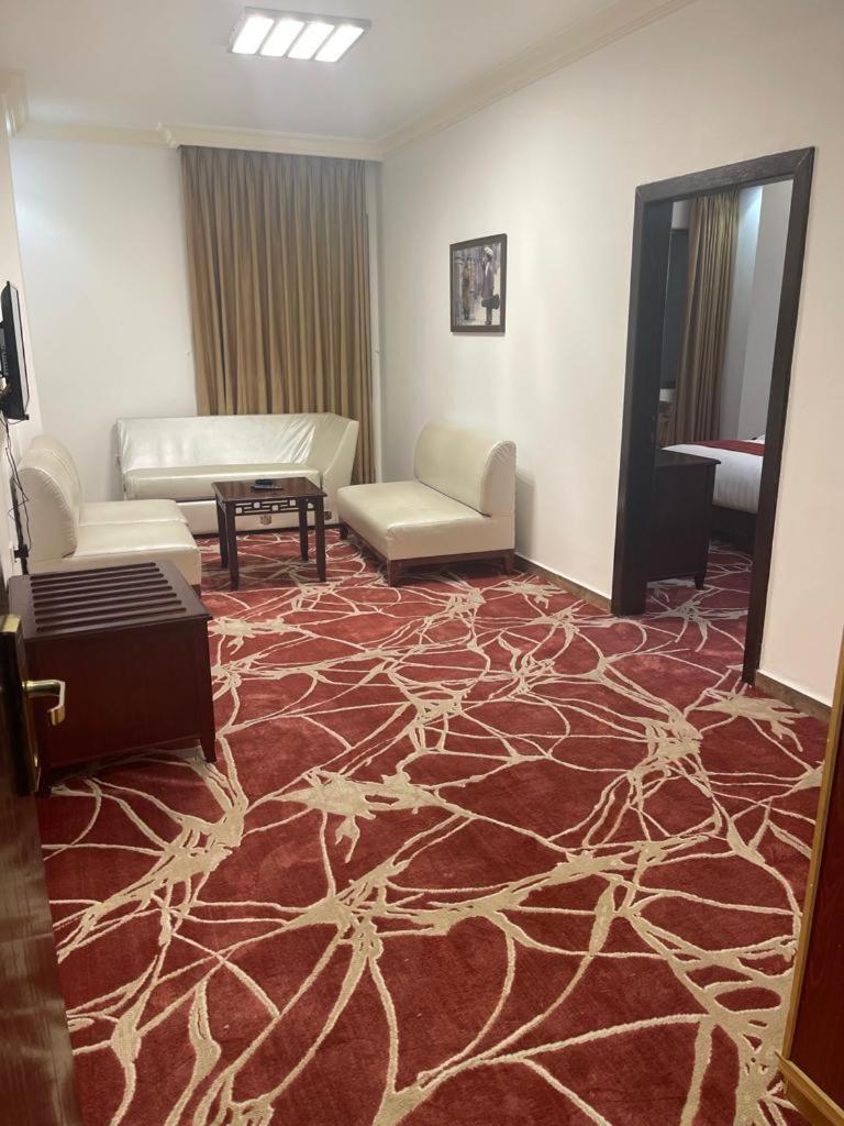 Madison Hotel Amman Buitenkant foto